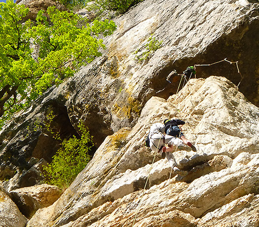 Via corda, via cordata, via ferrata, parcours sur cordes